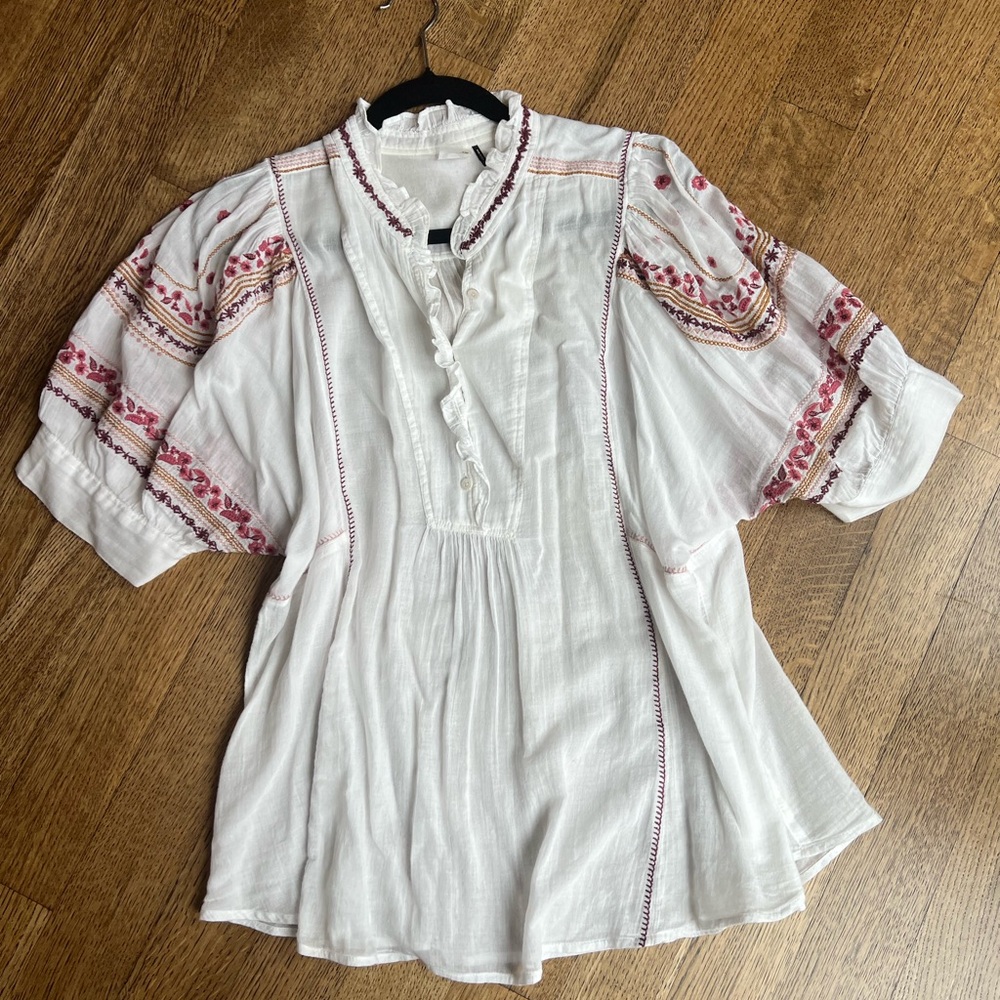 AKEMI + kin blouse embroidery